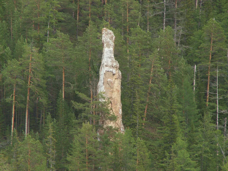 Lena Pillars — view 4
